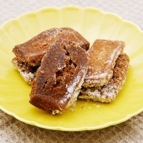 cuoca_com's tweet photo. かりんとうみたいな「かりかりっ」とした食感がおいしいドーナツがつくれるミックス粉が登場です！どこか懐かしさを感じるドーナツは日本茶のおともにも♪おやつにどうぞ。http://t.co/iApoG72b http://t.co/zjienxbu
