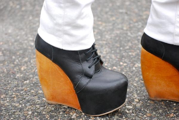 CFMaristCollege's tweet photo. walk my way @marleegiglio http://t.co/zoiFBuBx