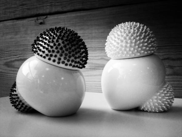 snug_gallery's tweet photo. Beautiful new contemporary ceramics by Ikuko Iwamoto arrived at Snug today including these 'sea urchin' containers: http://t.co/92WenFO9