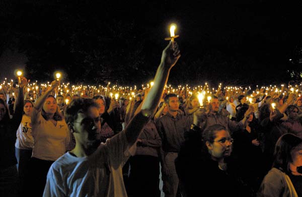 Storage_News's tweet photo. RT @cnnbrk: Candle light vigils in Europe over passing of Nekkid Tech #RIPNekkidTech http://t.co/C8DN8wRC