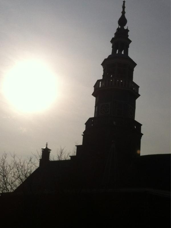 De zon breekt door in #bolsward!

Kom je ook even kijken naar de langste Catwalk van Friesland?

Tot straks!