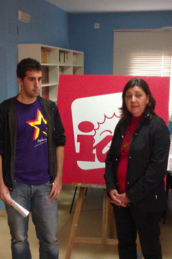 jovenesIUdh's tweet image. Estamos entrevistando a los participantes del acto de @iuandalucia en Dos Hermanas #iudh