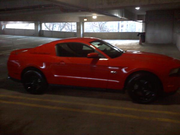 AutomotivReview's tweet photo. Looking hot in the garage with new window louvers &amp; black #Saleen wheels. @FordRacing @heavyhitters @latemodel_resto http://t.co/8IL53dS7