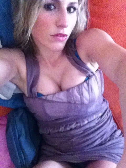 Watch Michelle Ferrari's leaked NSFW photo on TwXstars