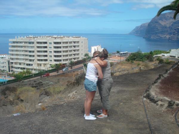 Kirstyyyyy280's tweet image. love my mamma so much! #TEAMMADGE