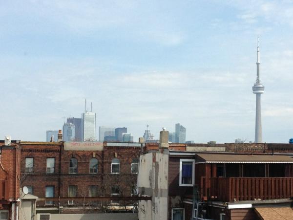 49BrookfieldSt's tweet photo. I love the skyline view from my 3rd floor. Come see for yourself. My door is open until 4 today... http://t.co/CTpYI6Jj