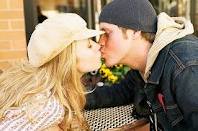 HowToKissAGirl's tweet photo. http://t.co/X0WxOG1P