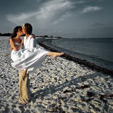 HowToKissAGirl's tweet photo. http://t.co/rashh02x