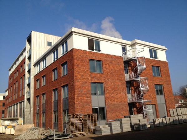 Ruudvanderlooy's tweet photo. Mooi nieuwbouw project Sperwerstraat @Nijmegen 1500m Buitengevelisolatie met #Strikotherm @MvanderLooy http://t.co/GNREKPVB