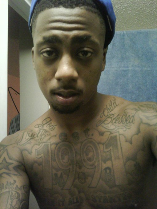 Juss tye. http://t.co/wyk1uh6j<a href="/tag/rare"class="tags"><span>#rare</span></a><a href="/tag/rnr"class="tags"><span>#rnr</span></a>