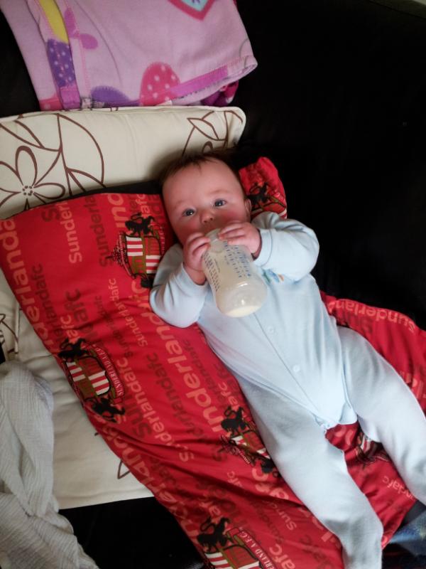 rachrenney's tweet photo. Who thinks he's a big boy ha! xx @Garymason03 http://t.co/qat7J115