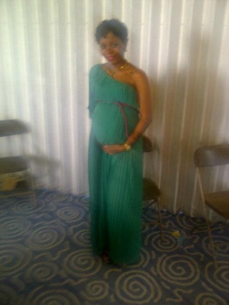 thereal_mjs's tweet photo. My sis at her baby shower... So beautiful!!! Glowing with joy!! http://t.co/V3fxoVSf