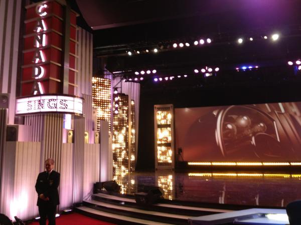 tc7200's tweet image. At Canada sings