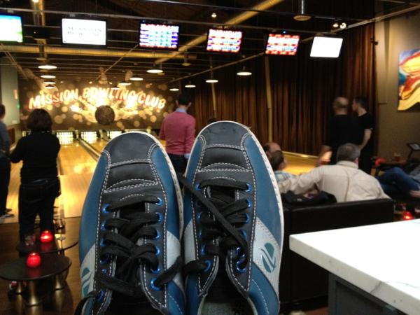 AnthonyStrong's tweet photo. mission bowling club. This is Beyond cool. http://t.co/Ci38XXtc