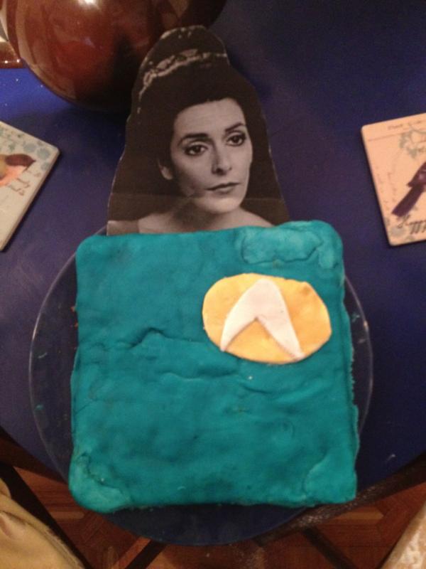 Emjcot's tweet image. The first cake I ever made was a cellular peptide cake, with mint frosting.