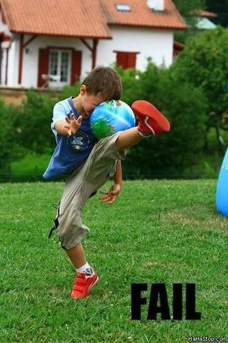 BbyGirlXxx's tweet image. whahah #FAILMOMENT &amp;lt;