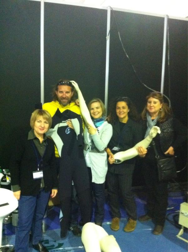 LaMeseguera's tweet photo. El equipo empieza montar http://t.co/p6oyNaAy