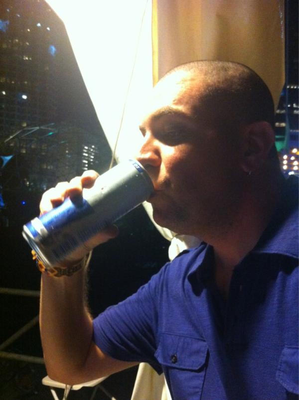 SenovvA's tweet image. @Integrated_VP @darknes23 getting @redbull 4 @ultramusic. #RBMindMeld in full effect! #projectionmapping @redbullMIA