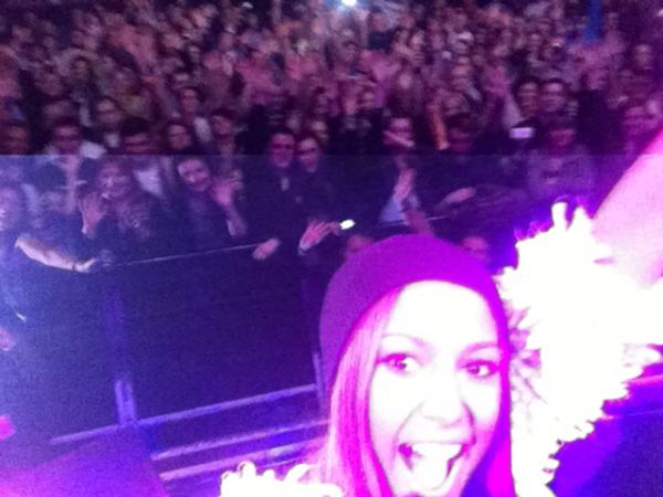 PatriciaKazadi's tweet image. Omg crazinessss!! It was my first but def not last concert in UK thank U!! &amp;lt;3 u!!! #o2shepherdsbush #blessed