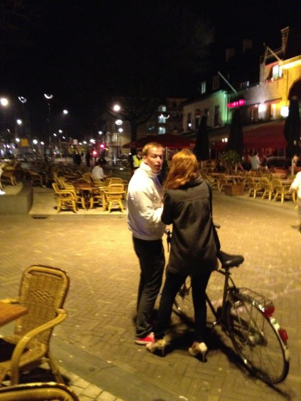 BramMaton's tweet photo. Wat is de overeenkomst tussen @RalfKetelaars en Bob? http://t.co/zDZ0sDoT