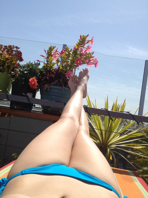 Enjoying some much needed R&amp;R and beautiful sunshine before work @theGoGoGirlz @MartinEntGroup @CONFIDENTIALbh<a href="/tag/shhhfriday"class="tags"><span>#shhhfriday</span></a>