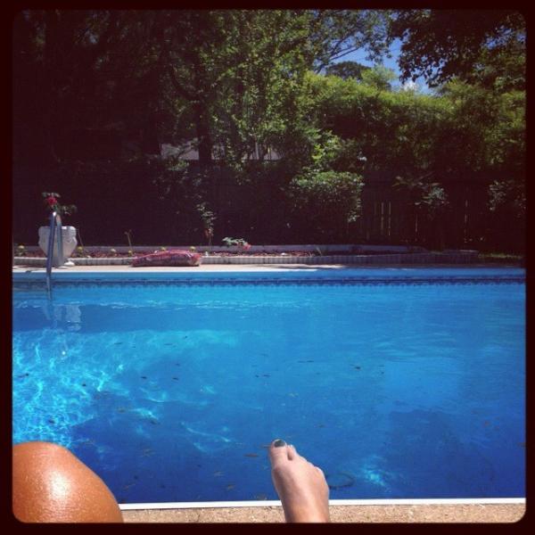 Such a beautiful day! #lazypoolday