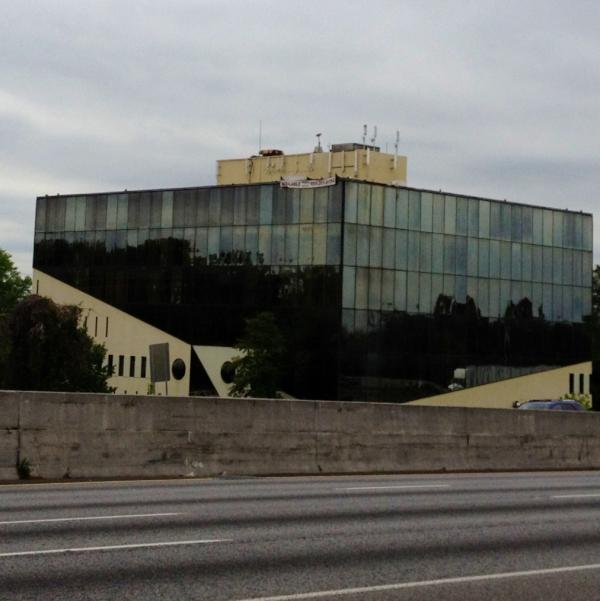 AtlResourceFdn's tweet photo. We miss our old office neighbors, from 2008-2011. ARF offices move around the city every 3 years to meet new friends. http://t.co/hOqL1nDM