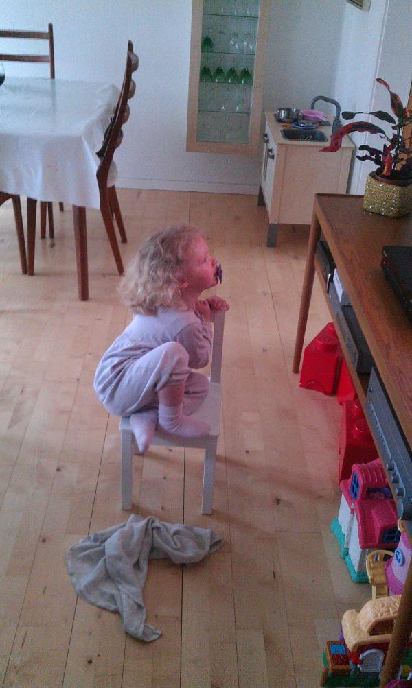 polerer's tweet image. Maja ser disney show