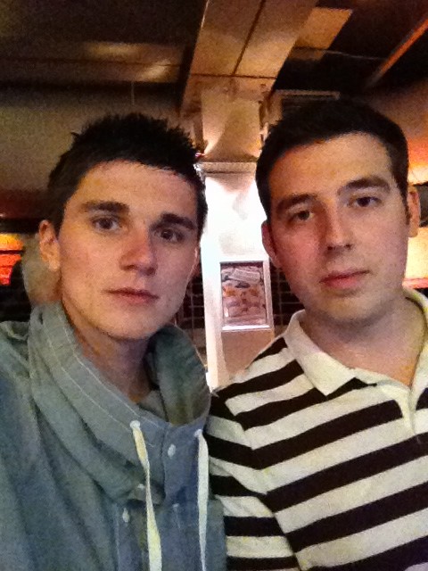 ruttpops's tweet image. me and bezzler @nicko_3 #drinkingFUN