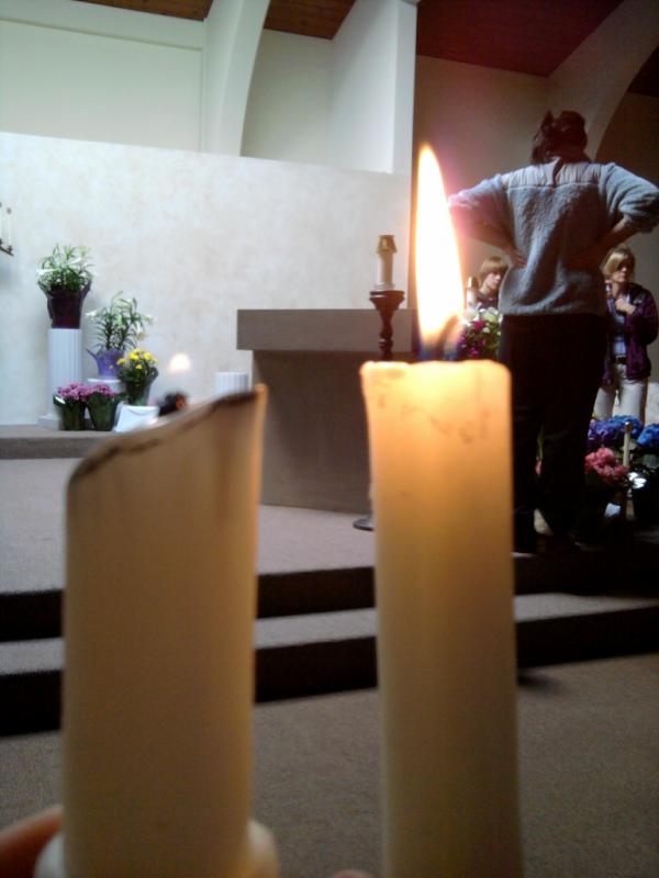 _alexisleighh_'s tweet image. Little candle #sadtweet #easterdecorating. @breeezy96
