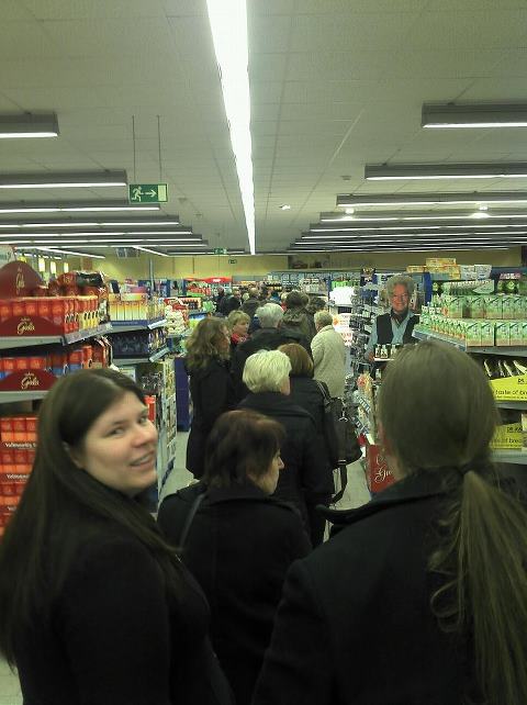 Royce5920's tweet photo. @oOtrinityOo bist du auch bei Edeka? :) http://t.co/OGFRoqUE