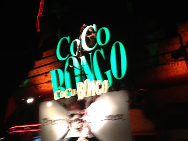 ecrocitto's tweet photo. tonight's the night 🍺🍺🍺🍺 http://t.co/VuvKEkGw