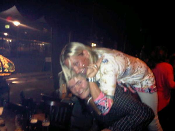 pasimonis's tweet photo. Ik.en nikiet los in.de sas en jan van.de vloer http://t.co/6oKWfhiz