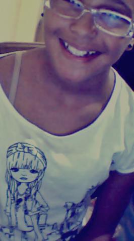 beatrizdelfino_'s tweet photo. - uma , garotinha , que não se ilude facil ♥ http://t.co/vx0jN4hd