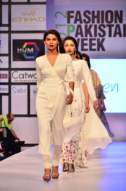 FashionPakistan's tweet image. Finale - day 1, #FPW3