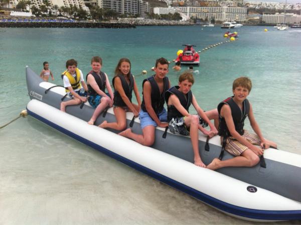 halfinlay's tweet photo. Banana boating in Gran Canaria. http://t.co/6wFE9ai5
