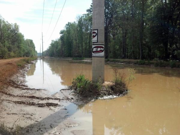 epiperformance's tweet image. The pit is ready for the EPI Endurance Challenge! High Lifter Mud Nationals 2012 Jacksonville, TX #mudnationals