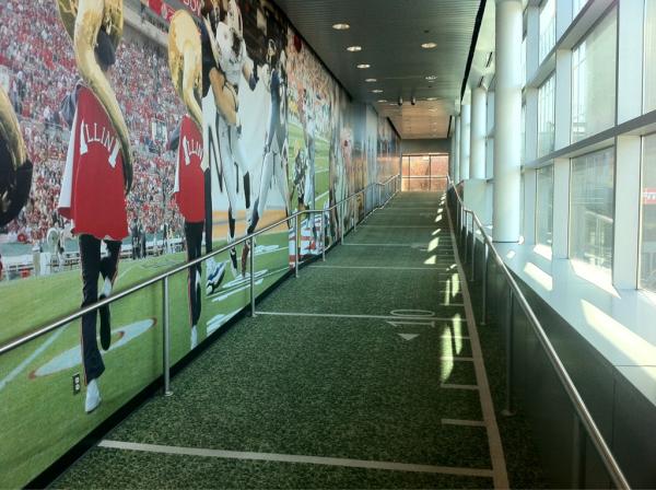 sofos's tweet photo. @straightuptech at @ESPN grounds http://t.co/d7REMRM4