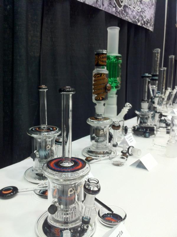 PyrologyGlass's tweet image. BIG Show 2012 @ Bally's... #Whereyouat