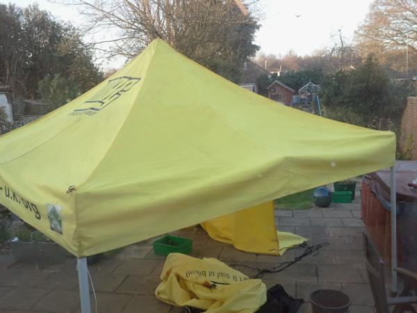 SalisburyMAG's tweet photo. #MAG gazebo very big and VERY yellow in our garden, getting ready for #springsurprise show http://t.co/hNTXvPji