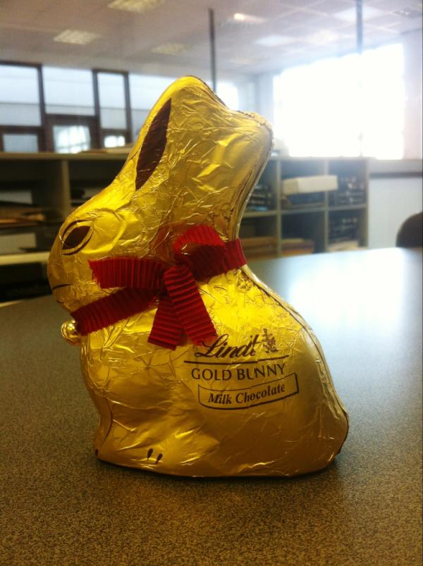 Roshni_1986's tweet photo. Got the best MD at work. Bought me and the girls a chocolate Easter Bunny... http://t.co/bFRLTwQk