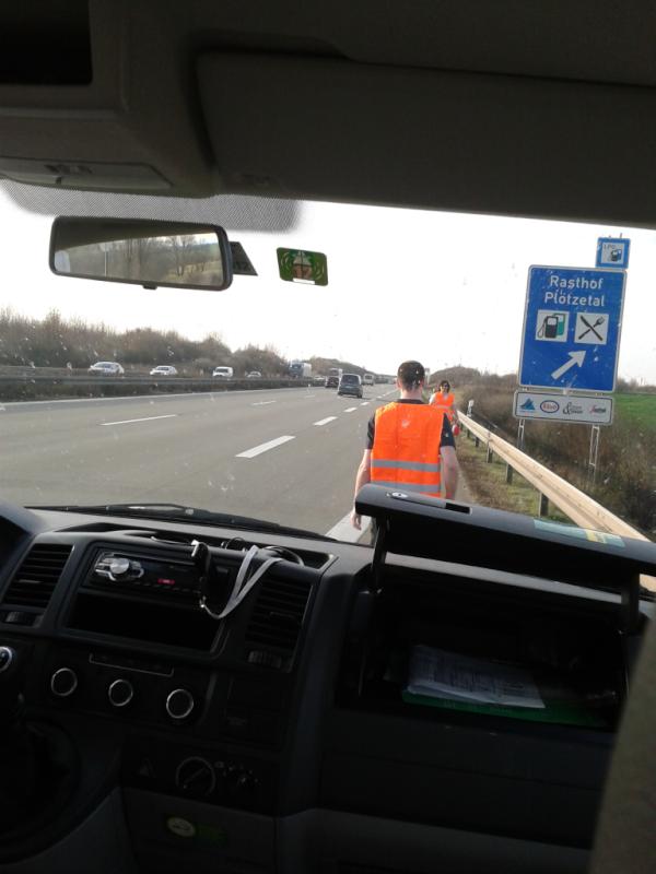 TEDUSAR's tweet photo. Shortly before we arrived the van ran out of gas.  
But our team handled this first challenge in an exemplary way! http://t.co/9b5YhyHc