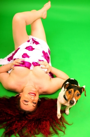 Cari follower... Ecco per voi una mia foto insieme al mio inseparabile amichetto! Non abbandonateli mai<a href="/tag/selfie"class="tags"><span>#selfie</span></a><a href="/tag/accessories"class="tags"><span>#accessories</span></a><a href="/tag/follow"class="tags"><span>#follow</span></a><a href="/tag/actress"class="tags"><span>#actress</span></a><a href="/tag/followers"class="tags"><span>#followers</span></a>