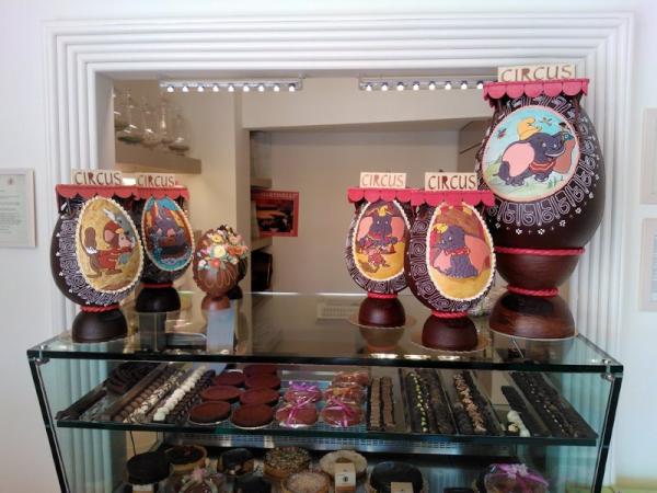 ilpanbriacone's tweet photo. Le nostre creazioni in cioccolato, vi aspettano nel nostro punto vendita in Via Vespucci a Montevarchi! http://t.co/Mmf4zMag