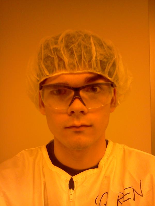 RdubyaS3's tweet image. Dat #cleanroom garb. #labflow