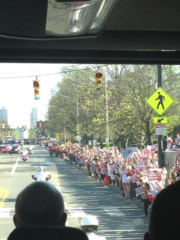 AlissaC's tweet photo. View from the bus. #finalfourbound http://t.co/cTACL9RL
