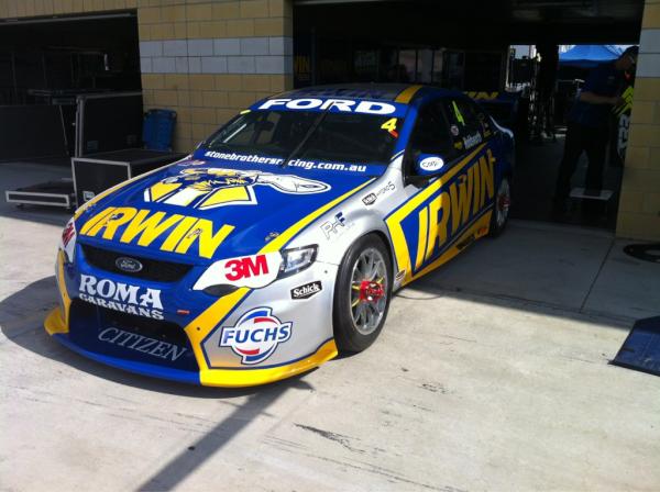 LeeHoldsworth's tweet image. The sun is slowly unveiling the #4 car. #lookingfast