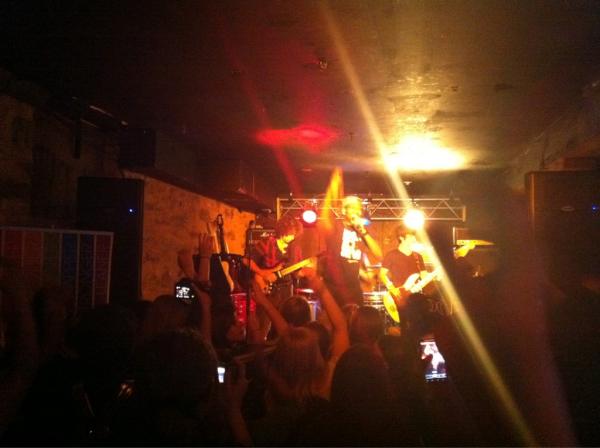 Wellingtweets's tweet image. Hands up Allentown!!! @Destorm is bringin the house down!! #DigiTour2012