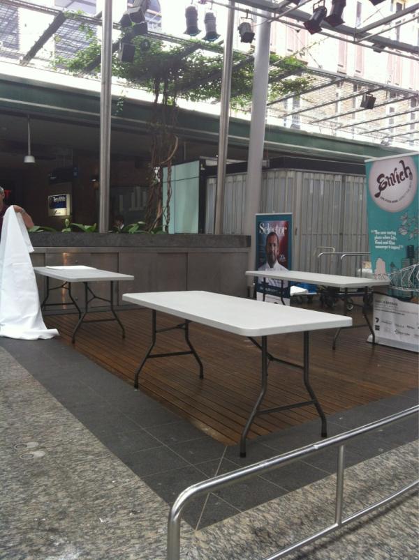 enrich_event's tweet photo. @enrich_event Getting ready for the queen st mall cook off!! @LyndeyMilan @ianparmenter http://t.co/5PjJdbdx