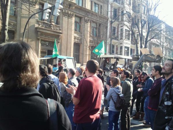 LABsimply's tweet image. Mani piquete